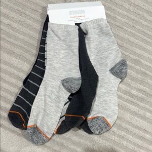 NWT Kids 6 pairs of Socks from Gymboree size m (7-8) & L (10-14) (kids)!
